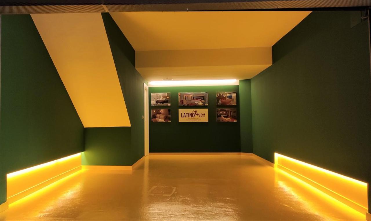 Motel Latino Llanera  Bagian luar foto